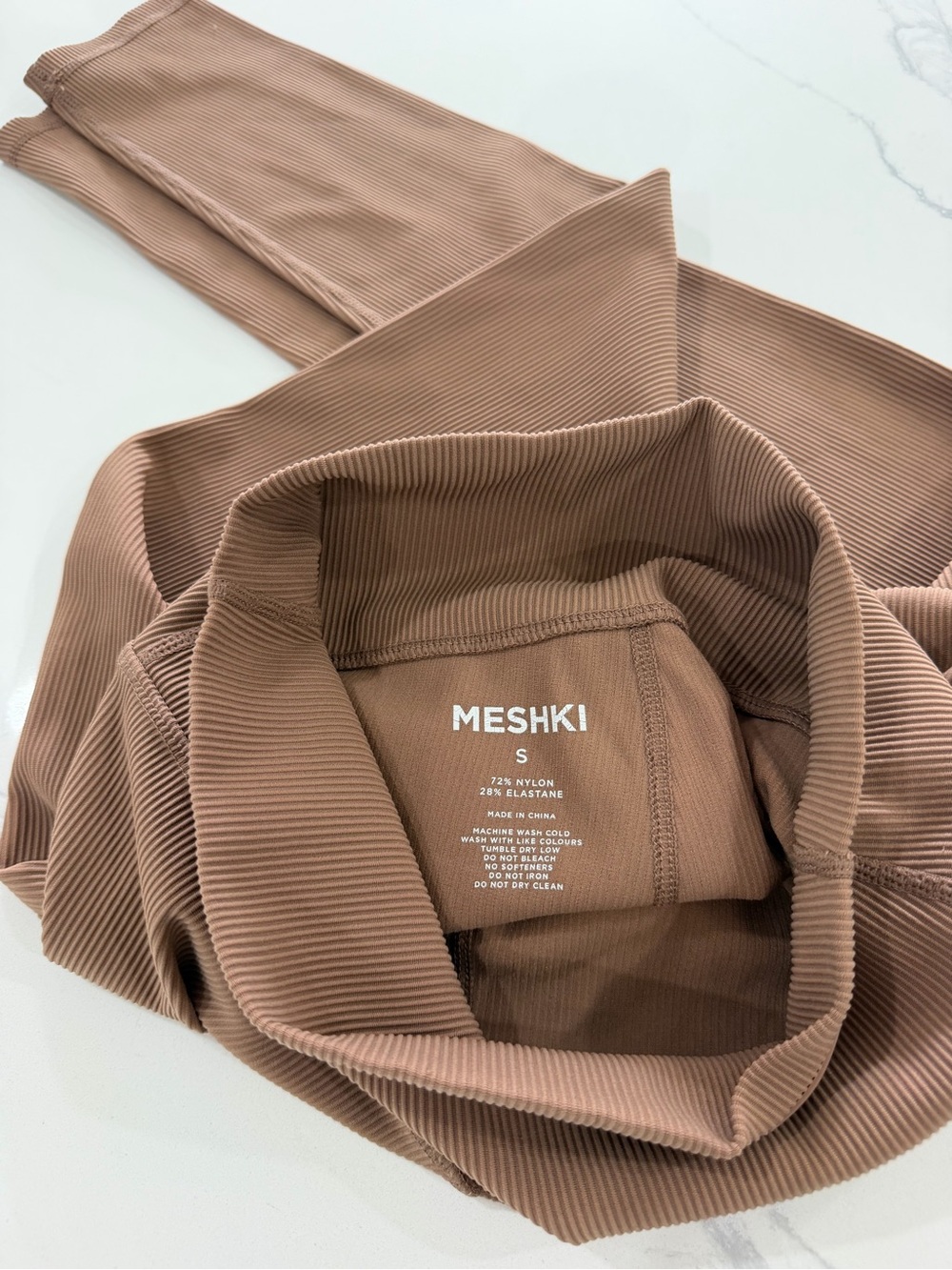 MESHKI Ribbed High-Waisted Leggings Light Brown Size S Athleisure Gym